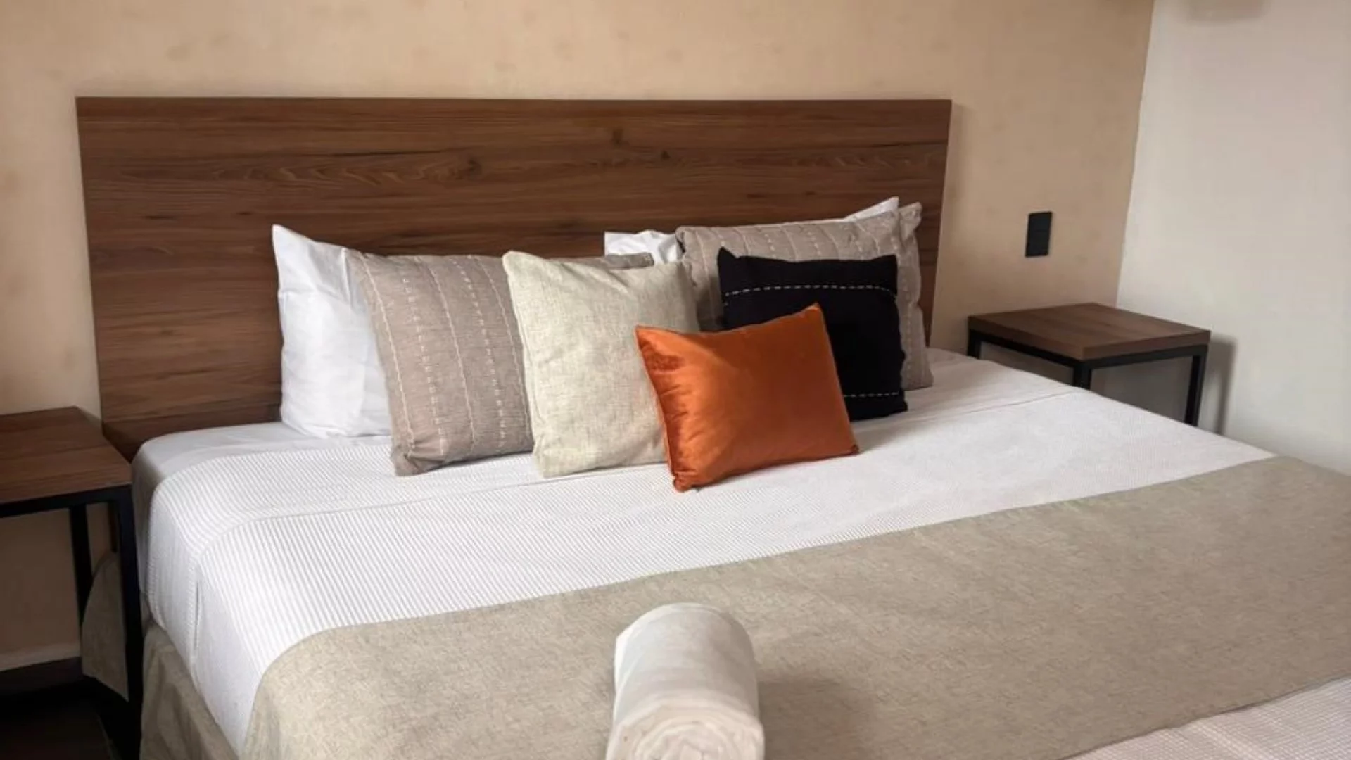 Aruma Suites